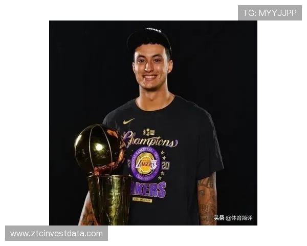 雷迪克谈勇士核心球员展现的冠军之心与成功秘诀